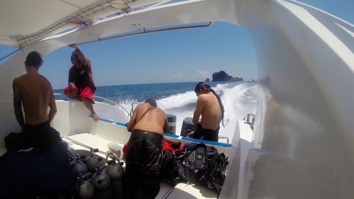 Scubadiving Koh Lanta speed boat