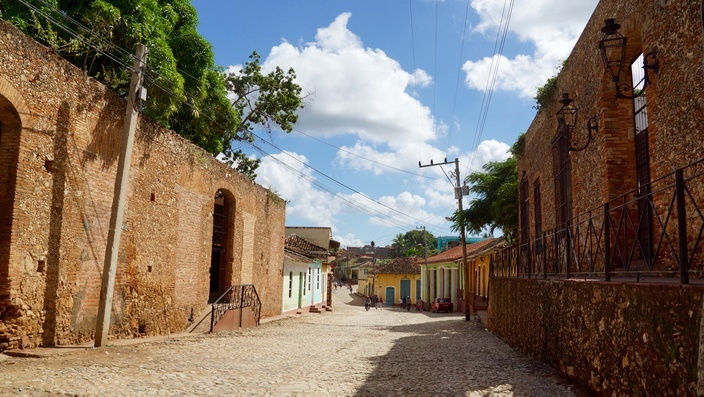 Gasse in Trinidad, Kuba