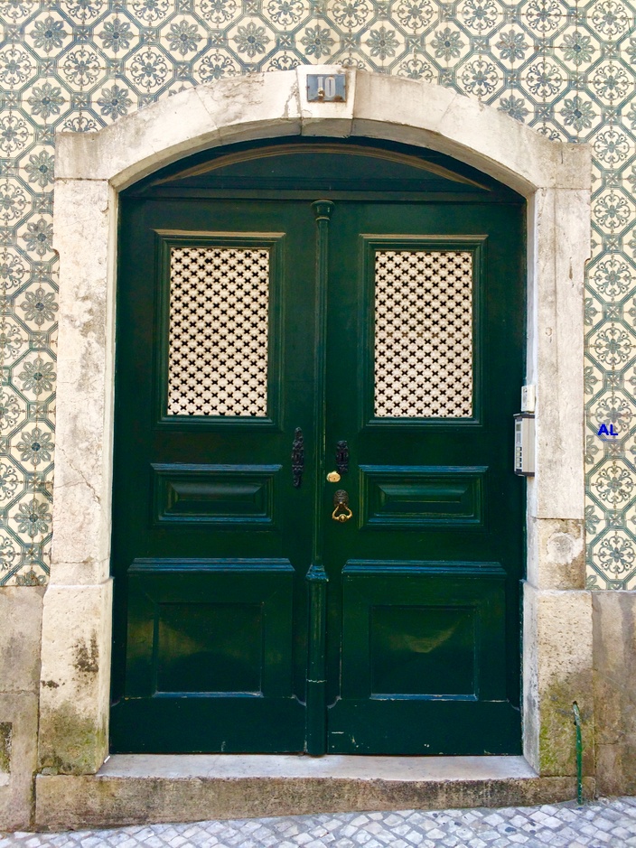 Lissabon Tür, Bairro Alto